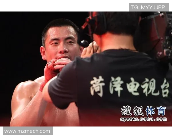 小孩与足球明星亲密合影瞬间记录梦想与激情的美好时刻 小孩与足球明星亲密合影瞬间记录梦想与激情的美好时刻