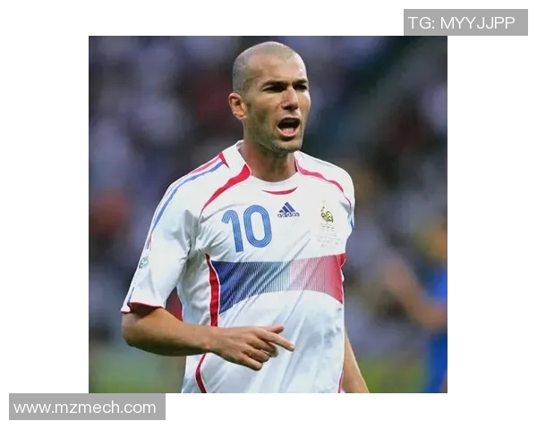 世界杯足球明星泪洒赛场背后的故事与情感交织的瞬间 世界杯足球明星泪洒赛场背后的故事与情感交织的瞬间