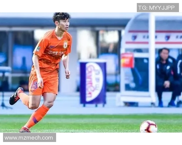 足球明星谢栩的成长历程与职业生涯全解析